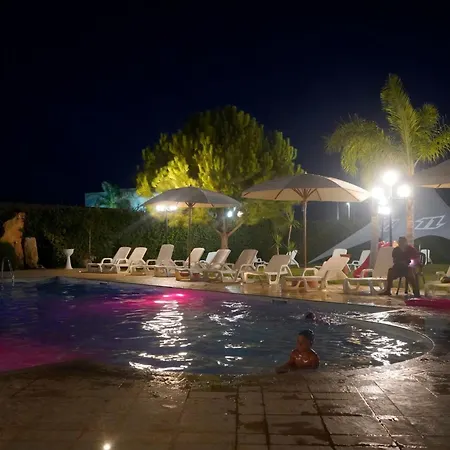 In Mit Gemeinschaftlichem Pool- Grill Und Garten By Interhome Marsala