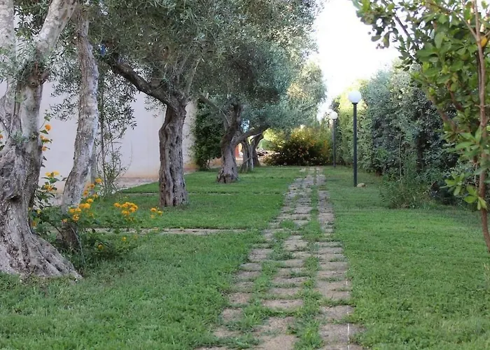 In Mit Gemeinschaftlichem Pool- Grill Und Garten By Interhome Marsala