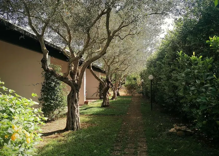 In Mit Gemeinschaftlichem Pool- Grill Und Garten By Interhome *