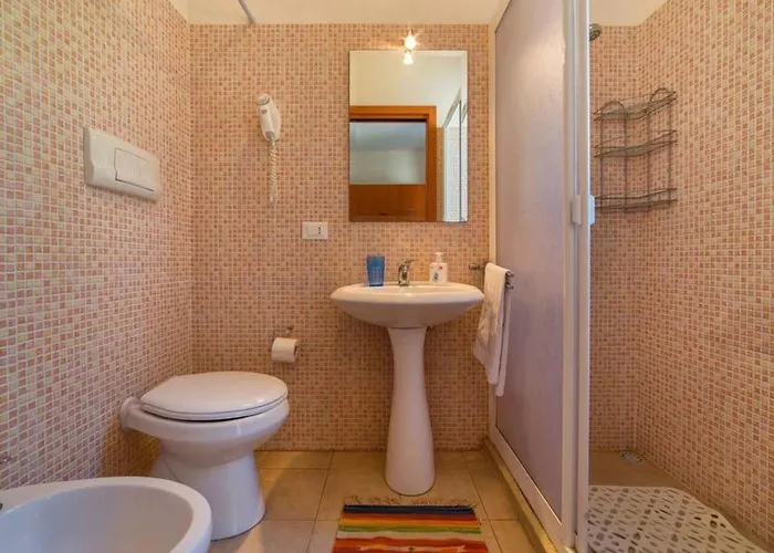 In Mit Gemeinschaftlichem Pool- Grill Und Garten By Interhome Lejlighed *