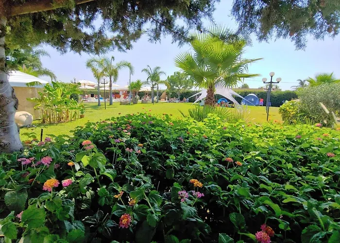 In Mit Gemeinschaftlichem Pool- Grill Und Garten By Interhome *