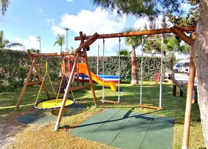 In Mit Gemeinschaftlichem Pool- Grill Und Garten By Interhome Lejlighed *