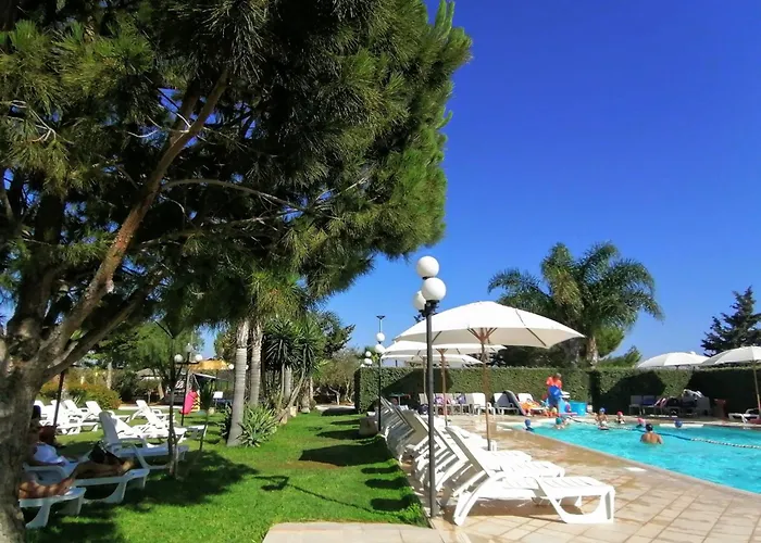 In Mit Gemeinschaftlichem Pool- Grill Und Garten By Interhome Lejlighed *